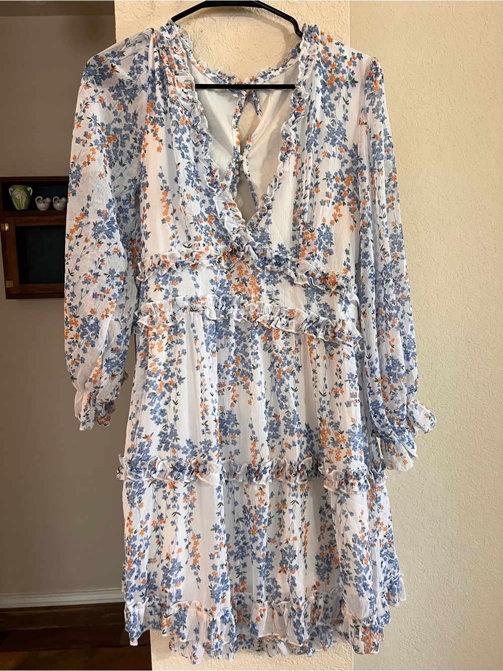 Floral Ruffled V-Neck Mini Dress in White and Blue